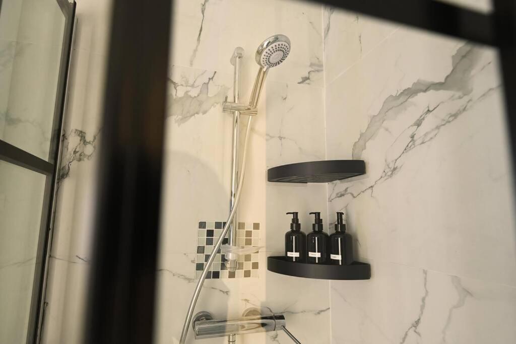 דירות Stylish Duplex In The Heart Of Brussels Centre מראה חיצוני תמונה