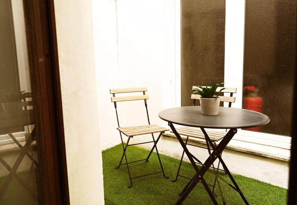 דירות Stylish Duplex In The Heart Of Brussels Centre מראה חיצוני תמונה